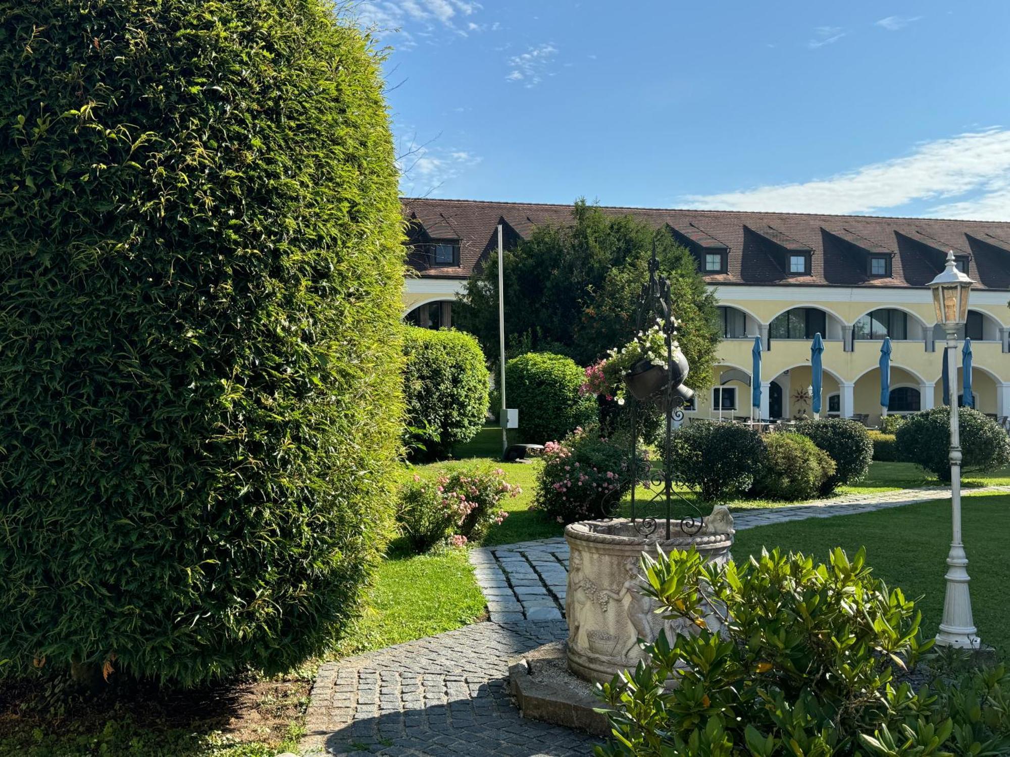 Schloss Kirchham Exterior foto