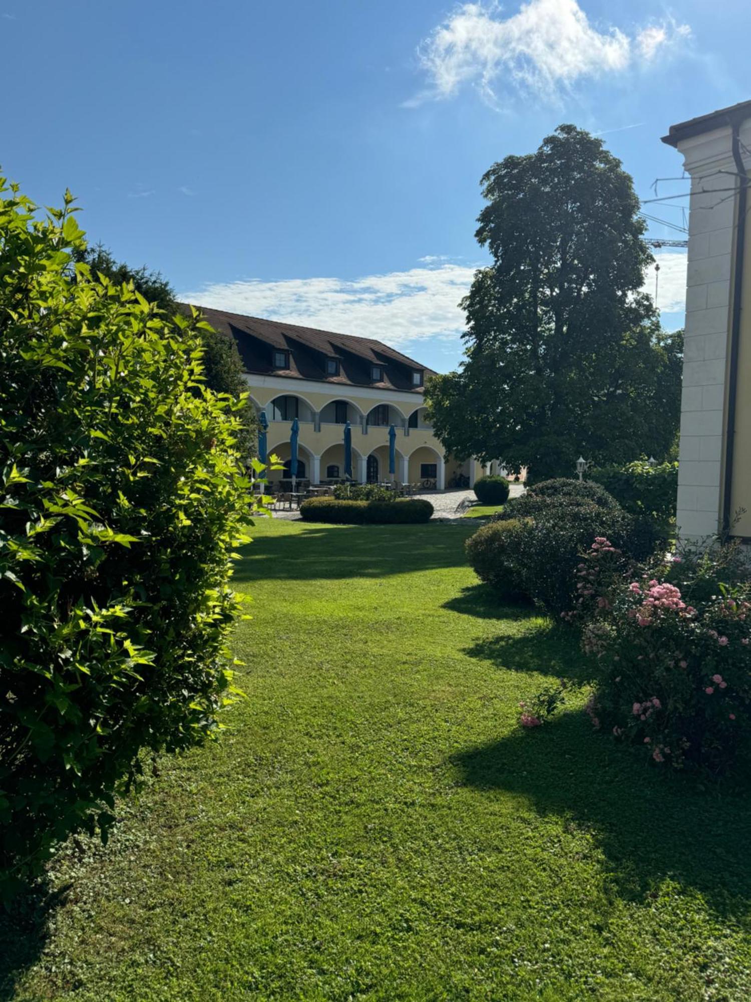 Schloss Kirchham Exterior foto
